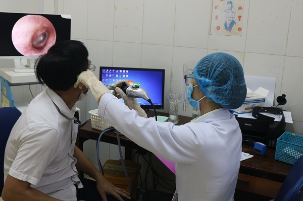 Hình ảnh nội soi tai bình thường khác gì so với tai bị viêm? So sánh dễ hiểu